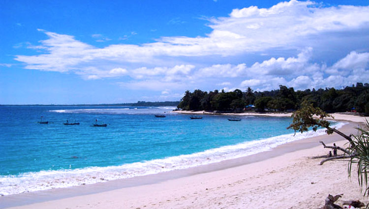 Pantai-Linau-kabupaten-Kaur-di-Bengkulu.jpg