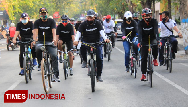 Komunitas Sepeda Di Lamongan Ramaikan Gowes Tangguh - TIMES Indonesia