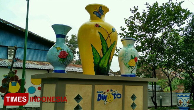 Keramik-Dinoyo-2.jpg