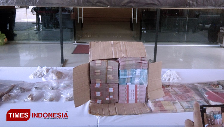 Polda-Jateng-Perampokan-2.jpg