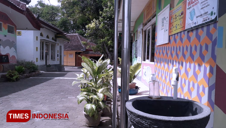 SLB C Wiyata Dharma 2 Tempel Sleman menyediakan fasilitas cuci tangan bagi siswa/siswi dan guru. (FOTO: Fajar Rianto/TIMES Indonesia)