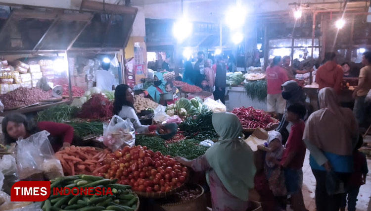 Situasi Pasar Cilimus Kabupaten Kuningan. (Foto: Oon Mujahidin/TIMES Indonesia)