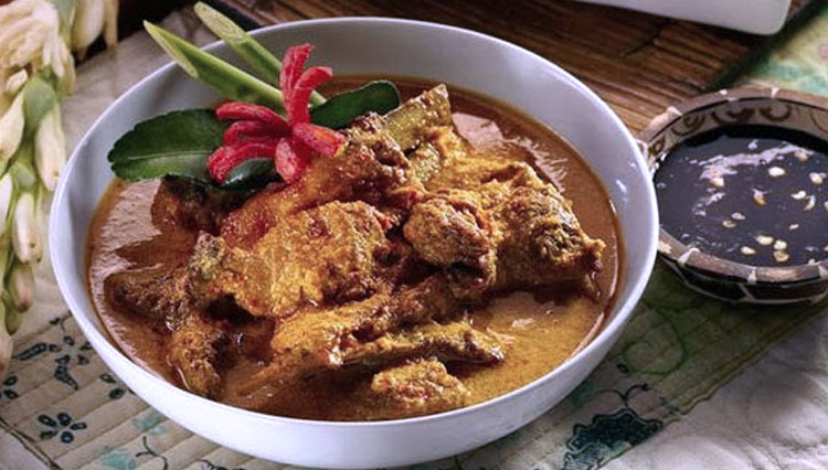 Mutton with curry gravy of Aceh. (PHOTO: Pinterest.co.uk)