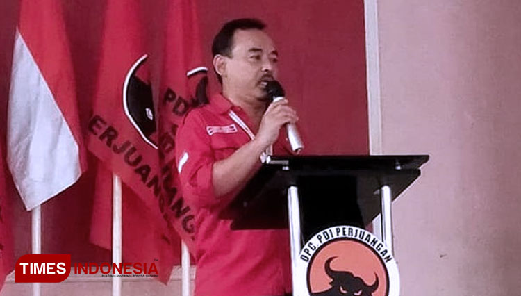 Sekretaris DPC PDI Perjuangan Kabupaten Bandung Hen Hen Asep Suhendar. (FOTO: Iwa/TIMES Indonesia)