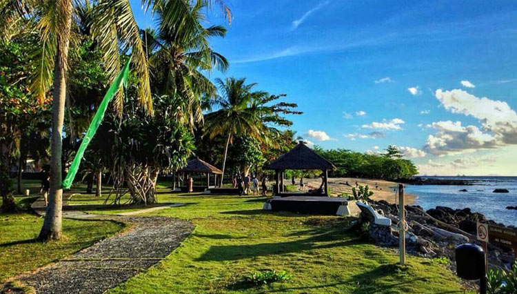 Pantai-Tanjung-Lesung.jpg