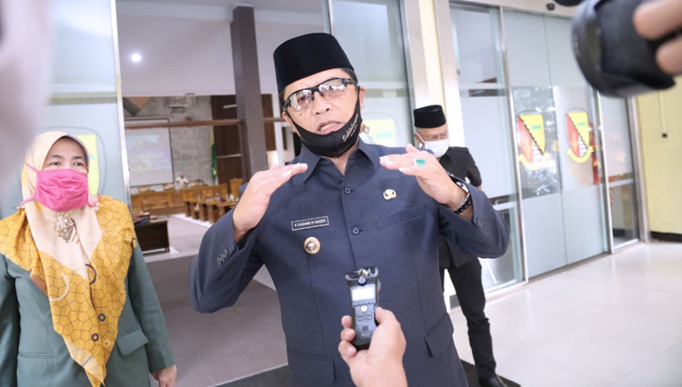Bupati Bandung Dadang M. Naser usai Rapat Paripurna di Gedung DPRD di Soreang, Senin (3/8/20). (FOTO: Humas Pemkab for TIMES Indonesia)