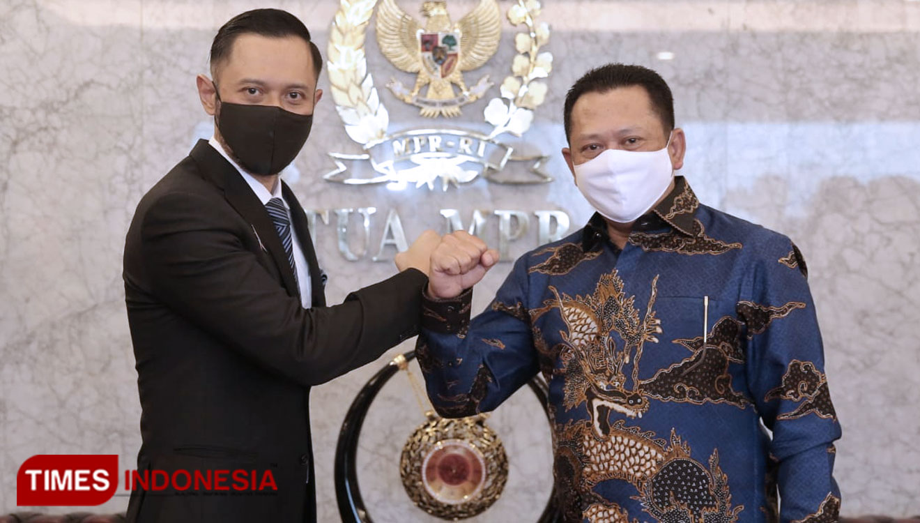 Ketua Umum Partai Demokrat Agus Harimurti Yudhoyono (AHY) bersama Ketua MPR RI Bambang Soesatyo. (Foto: Ammar Ramzi/Times Indonesia) 