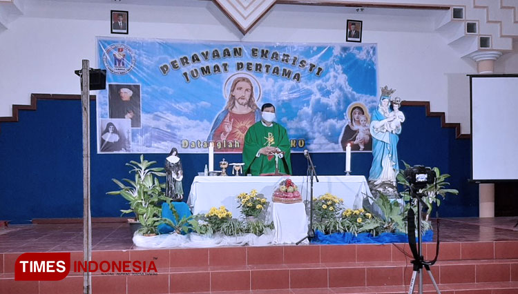  SDK Santa Maria 2 Malang Rayakan Ekaristi Jumat Pertama. (FOTO: AJP TIMES Indonesia)