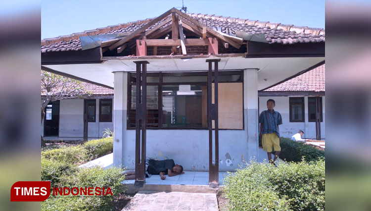 Kondisi Asrama ODGJ UPT RSBL Pasuruan yang cukup buruk. (FOTO: Khusnul Hasana/TIMES Indonesia)