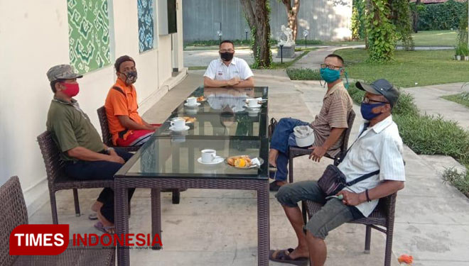 Metland Hotel Cirebon Bina Tukang Becak untuk Pelayanan Tamu