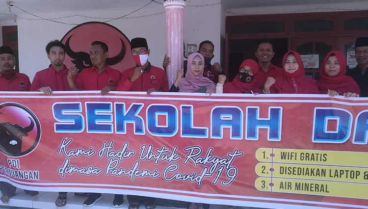 Kantor PDI Perjuangan Pamekasan Disulap Jadi Sekolah Darurat | TIMES