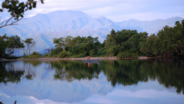 Teluk-Arfak.jpg