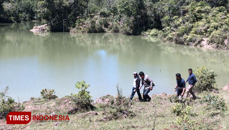 Danau-Tonawuhu-b.jpg