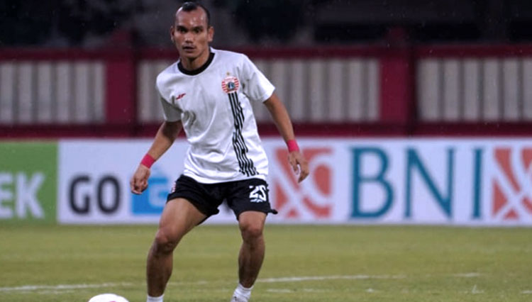 Pemain Gelandang Sayap Persija Jakarta, Riko Simanjuntak saat mengikuti proses latihan yang digelar oleh Persija (foto: Dokumen/Galeri Persija)