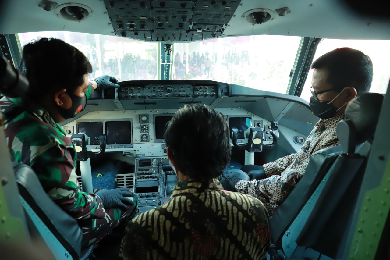 pesawat-N250-Gatotkoco-2.jpg