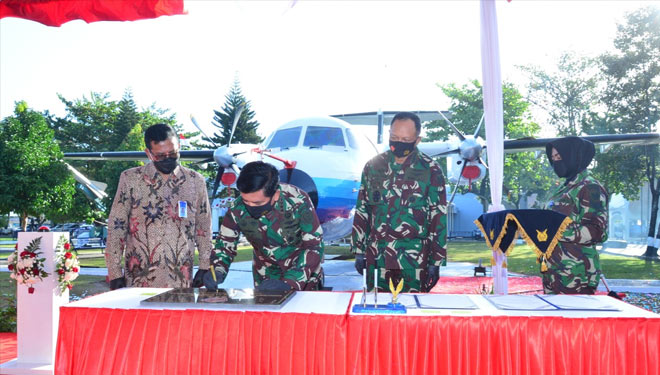 Panglima TNI Marsekal TNI Hadi Tjahjanto, S.I.P., saat meresmikan monumen pesawat N250 Gatotkoco di Museum Pusat TNI AU Dirgantara Mandala, Yogyakarta, Rabu (26/08/2020). (FOTO: Puspen TNI for TIMES Indonesia)