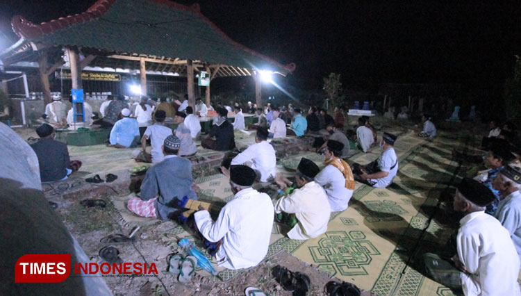 Suasana Haul Kyai Nur Shodiq di komplek masjid Tegalsari Ponorogo. (Foto: Marhaban/TIMES Indonesia)