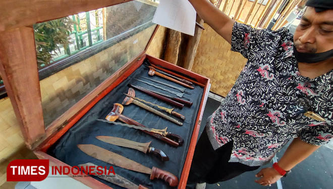 Pedang-Luwuk-2.jpg