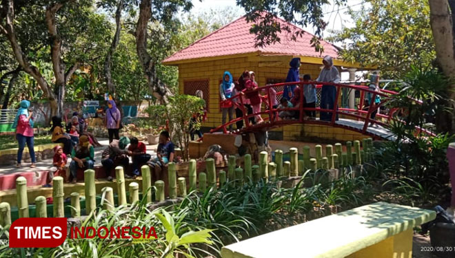Taman Olba menjadi destinasi wisata pilihan keluarga di Ngawi. (Foto: Ardian Febri Tri H /TIMES Indonesia)