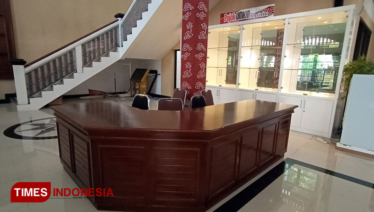 Pojok UMKM di Kantor DPRD Kota Cirebon tampak kosong (Foto: Ayu Lestari/TIMES Indonesia) 