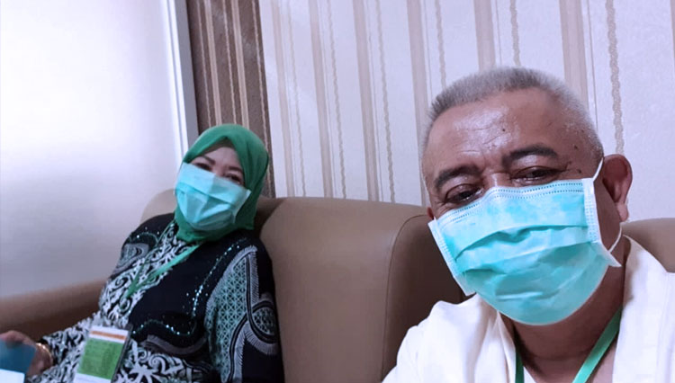 HM Sanusi dan Hj Lathifah Shohib saat tes kesehatan di RSSA. (FOTO: Sanusi Center)
