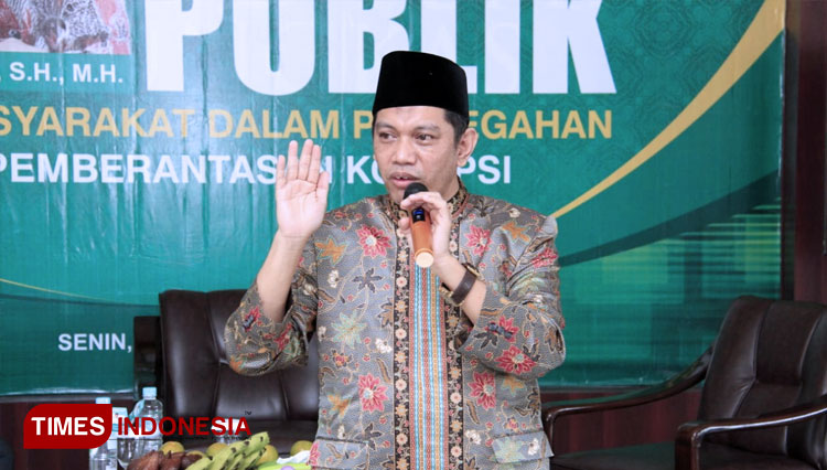 Wakil Ketua KPK RI, Dr. Nurul Ghufron saat melakukan dialog terbuka di Banyuwangi. (FOTO: Agung Sedana/TIMES Indonesia)