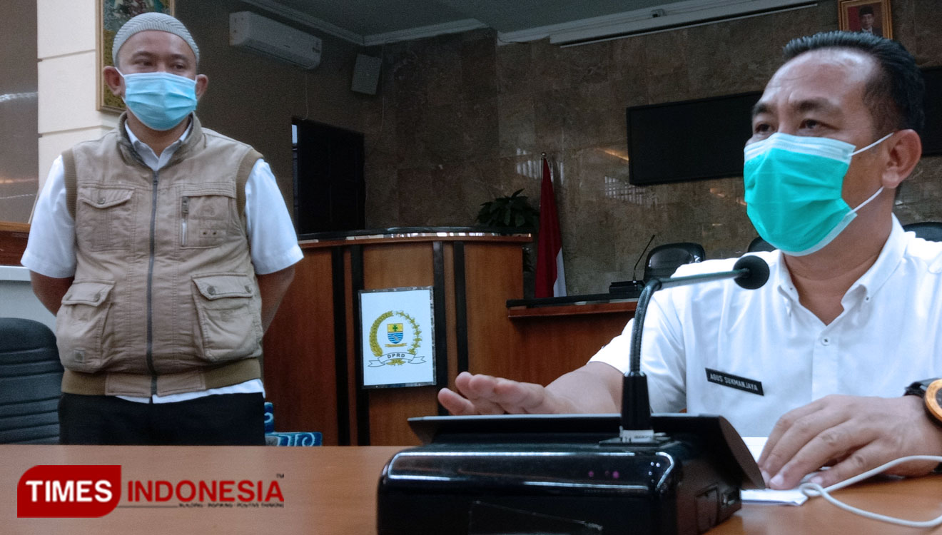 Sekretaris Dewan Kota Cirebon Agus Sukmanjaya (Foto: Ayu Lestari/ Times Indonesia) 