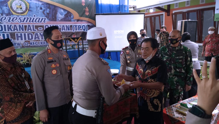 Brikpa Hartono mendapat apresiasi dari Bupati Budhi Sarqono dan Kapolres Banjarnegara AKBP Fahmi Arifrianto. (FOTO: Humas Polres Banjarnegara for TIMES Indonesia)