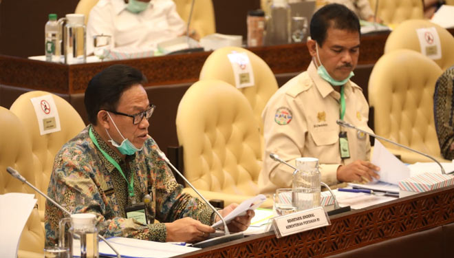 Komisi IV DPR RI Rapat Dengar Pendapat bersama Eselon 1 Kementan RI. (FOTO: Kementan RI)