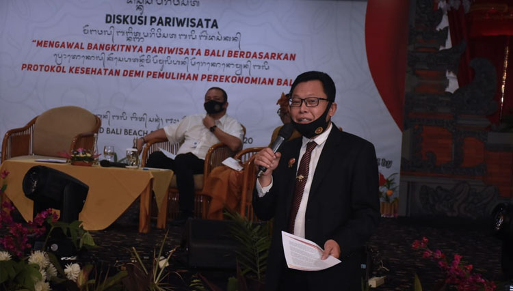 Deputi Komunikasi dan Informasi BIN, Dr. Wawan Hari Purwanto. (Foto: Forkom Antar Media Bali) 
