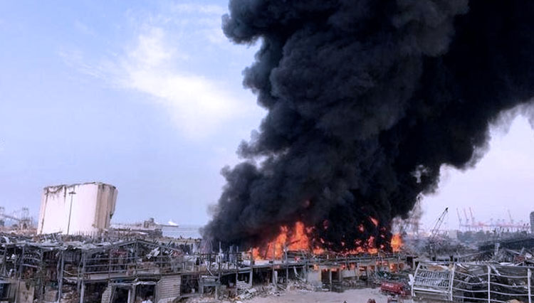 kebakaran Pelabuhan Beirut 2