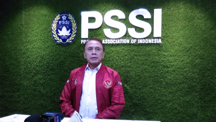 Ketua Umum PSSI, Mohammad Iriawan saat mengelar konferensi pers di Jakarta (foto: Dokumen/PSSI)