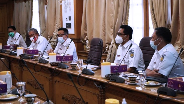Suasana pertemuan dengan Gubernur DIY, Sri Sultan Hamengku Buwono X (10/09/2020) di Gedhong Wilis, Kompleks Kepatihan, Yogyakarta. (Foto: PT KAI for TIMES Indonesia)
