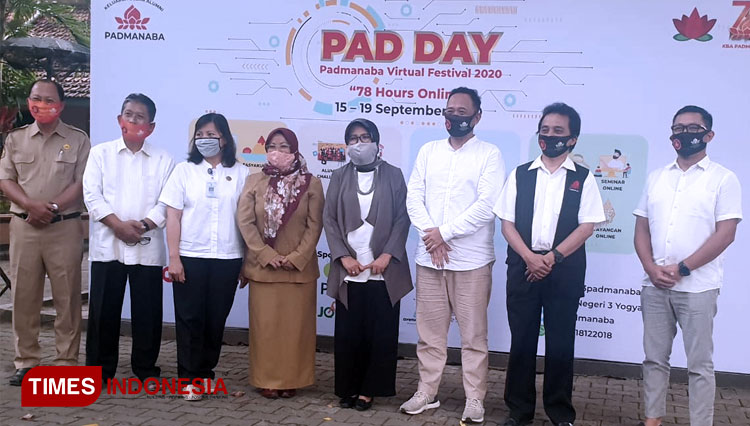 Padmanaba menyelenggarakan Festival Virtual Terlama 78 Jam Online. (FOTO: Wiwit/TIMES Indonesia)