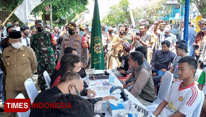 Forkopimda Kabupaten Malang saat meninjau sidang tipiring. (Foto : Binar Gumilang / TIMES Indonesia)