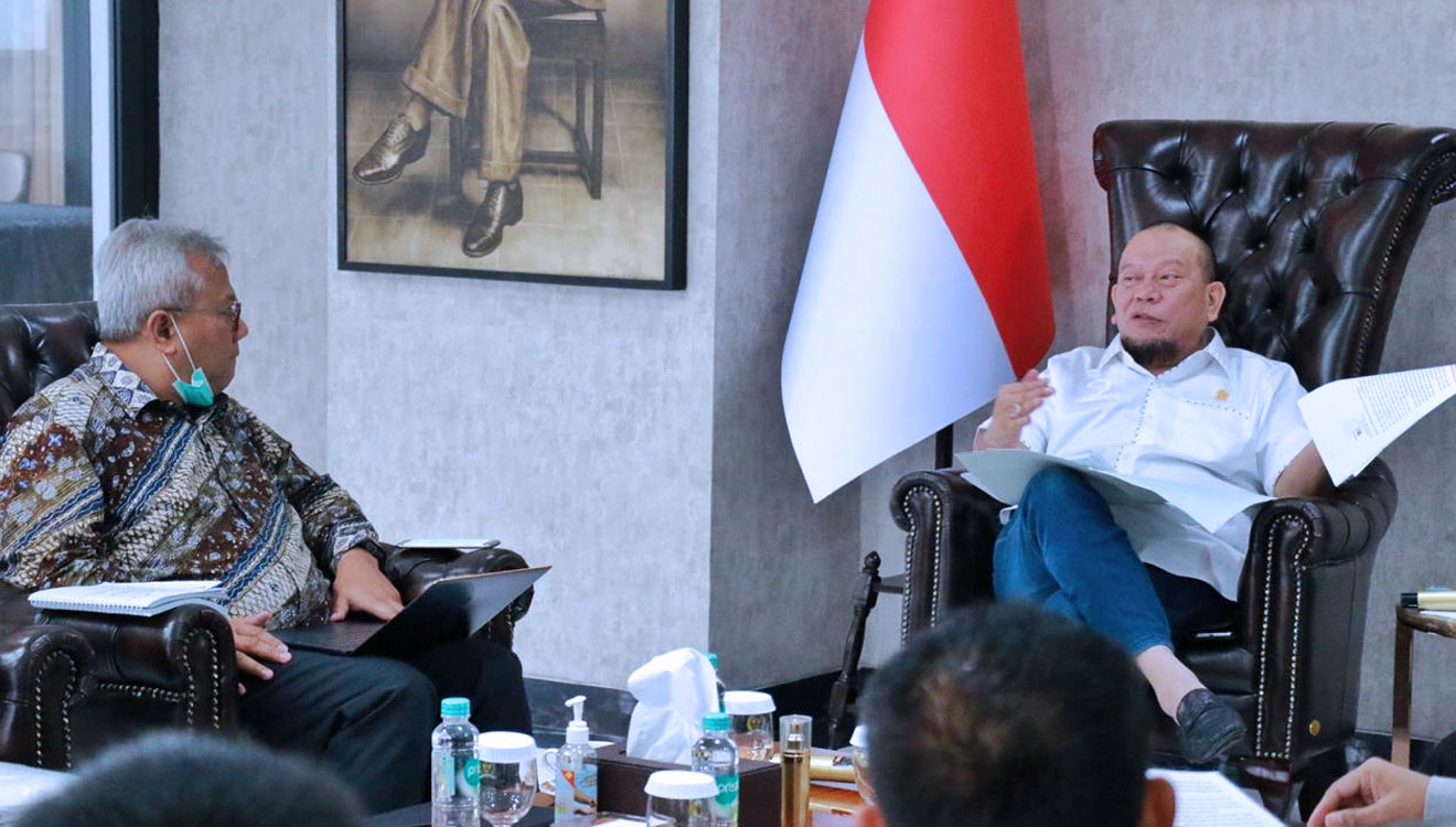 Ketua DPD RI AA LaNyalla Mahmud Mattalitti saat menemui Ketua KPU RI Arif Budiman dan Ketua Bawaslu RI Abhan, Senin (14/9/2020) pagi di Jakarta. (FOTO: DPD RI for TIMES Indonesia)