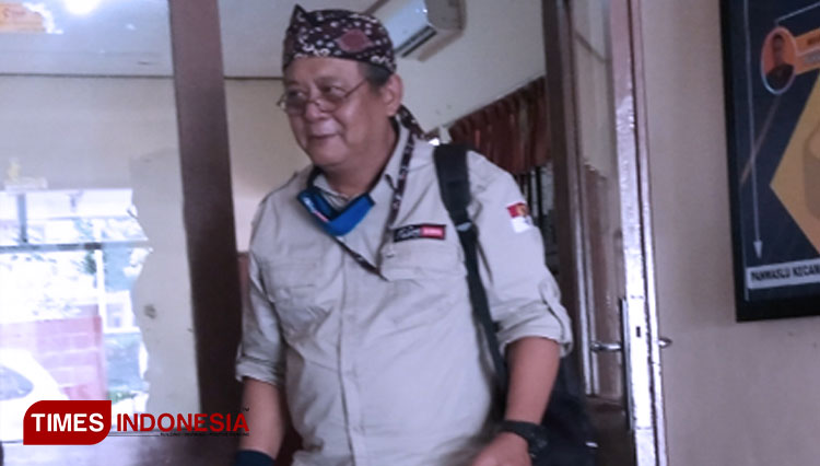 Ketua Tim Kerja Malang Jejeg usai diperiksa Bawaslu Kabupaten Malang. (FOTO: Binar Gumilang /TIMES Indonesia)