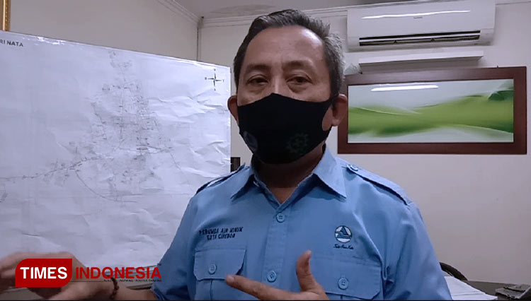 Direktur Teknik Perusahaan Daerah Air Minum (Dirtek PDAM) Kota Cirebon Suyanto (Foto: Ayu Lestari/TIMES Indonesia)