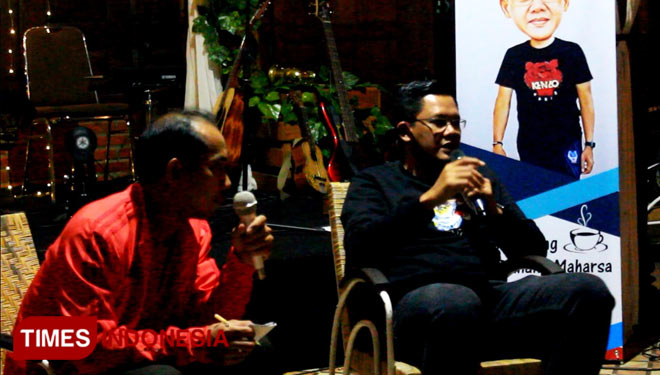 Cawabup Sleman Danang Maharsa dalam acara Ngopi (Ngolah Pikir) Bareng yang diselenggarakan oleh Paseduluran Omah Srawoeng di Puri Mataram, Sleman. (FOTO: Soni Haryono/TIMES Indonesia)