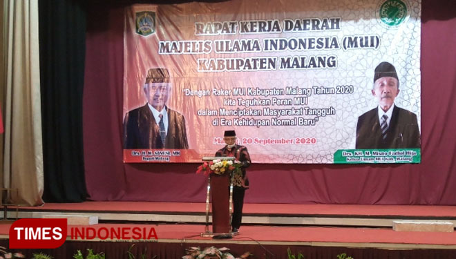 Bupati Malang HM Sanusi saat membuka Rakerda MUI Kabupaten Malang. (Foto: Binar Gumilang/ TIMES Indonesia)