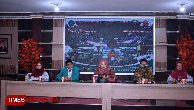 Sambutan Dekan FEB Unisma Malang Nur Diana, SE., M.Si pada kegiatan Webinar Islamic Sociopreneur. (FOTO: AJP TIMES Indonesia)