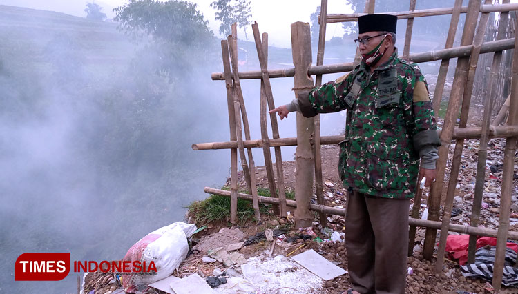 Tempat pembuangan sampah ditutup karena rusak tanaman warga Jlegong. (FOTO: Muchlas Hamidi/TIMES Indonesia)