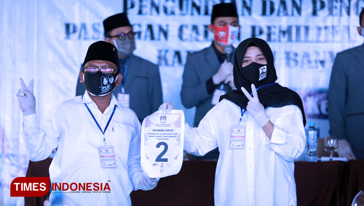 Paslon Ipuk Fiestiandani Azwar Anas dan Sugirah mendapatkan nomor urut 2 pada Pilkada Banyuwangi 2020. (FOTO: Agung Sedana/ TIMES Indonesia)