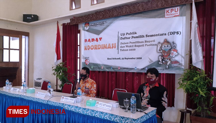 Suasana saat uji Publik DPS oleh KPU Pacitan dalam Rapat Koordinasi dengan Parpol (FOTO: Rojihan/TIMES Indonesia)