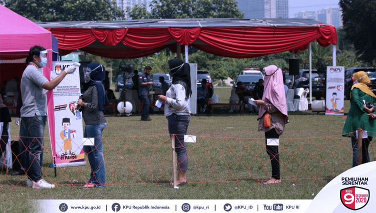 Simulasi Pelaksanaan Pencoblosan Pilkada Serentak yang diadakan KPU RI, Sabtu (12/9). (FOTO: Twitter KPU) 