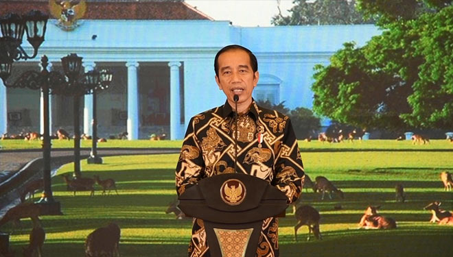 Presiden Jokowi tengah menyampaikan perkembangan realisasi program Pemulihan Ekonomi Nasional (PEN) di Istana Kepresidenan Bogor, Jawa Barat, Sabtu (26/9). (Foto: Presidenri.go.id) 
