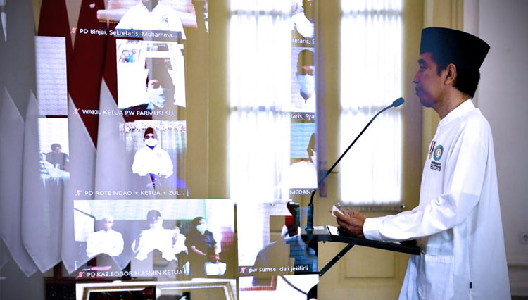 Presiden Jokowi saat acara Pembukaan Muktamar IV Persaudaraan Muslimin Indonesia (Parmusi) yang dilaksanakan secara virtual dari Istana Kepresidenan Bogor, Jawa Barat, Sabtu (26/9). (Foto: presidenri.go.id)