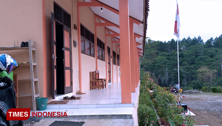 Gedung SMK Negeri 1 Pandanarum Kabupaten Banjarnegara berada  di daerah terpencil. (FOTO:  Muchlas Hamidi/TIMES Indonesia)