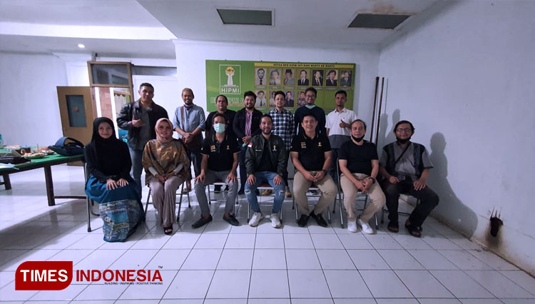 Pengurus dan anggota BPD HIPMI DIY (FOTO: BPD HIPMI DIY for TIMES Indonesia) 