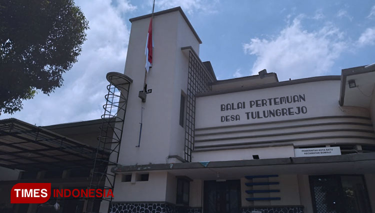 Gedung Balai Desa Tulungrejo yang menjadi saksi perjalanan perjuangan kemerdekaan di Indonesia. (Foto: Muhammad Dhani Rahman/TIMES Indonesia)